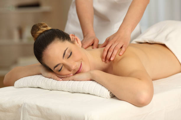 Why Business Travelers Should Include Massage Therapy in Their Travel Plans